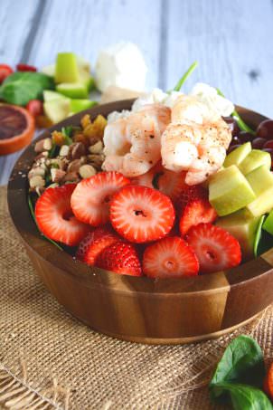 Strawberry-Almond Shrimp Salad with Blood Orange Vinaigrette | The Housewife in Training FIles