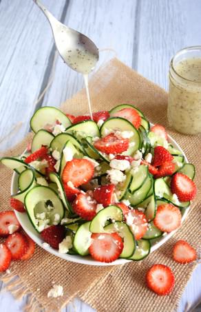 Cucumber & Strawberry Salad with Poppyseed Dressing | The Housewife in Training Files