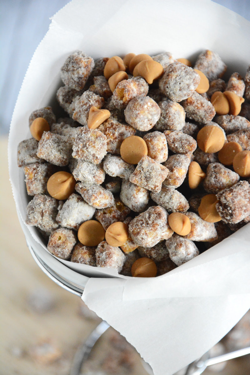Captain Crunch Peanut Butter Puppy Chow | The Housewife in Training Files