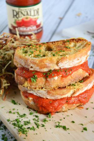 Parmesan Crusted Marinara Triple Grilled Cheese | The Housewife in Training Files