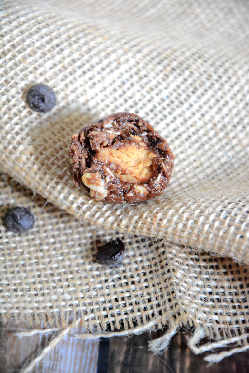 Curb any chocolate peanut butter cup craving with these miniature protein bites that are healthy and come together in a jiffy! 