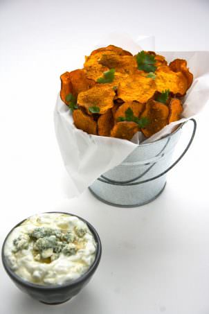 Super crunchy and healthy sweet potatoes chips that are not fried, rather made in your microwave! No frying needed and only 5 minutes away from a homemade snack!