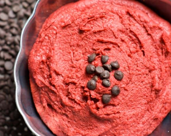 Skinny Red Velvet Cookie Dough Dip is secretly healthy that is full of cookie dough flavor but none of the guilt! A dessert you can feel good about indulging in! #cookiedoughdip #healthy #skinny #redvelvet