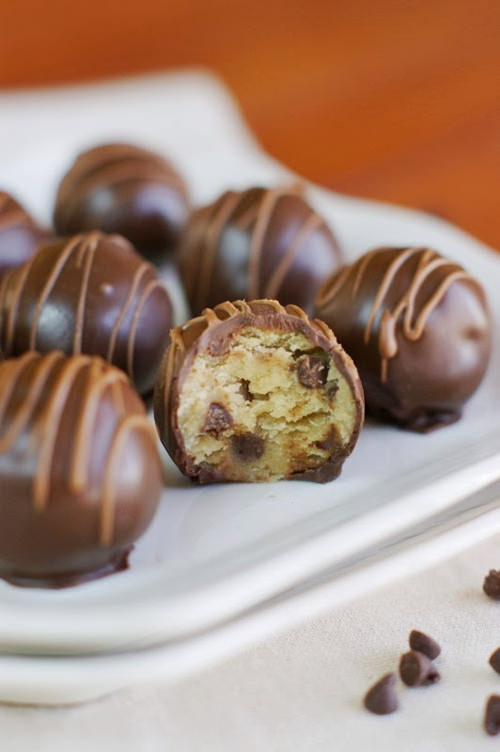 Chocolate Chip Cookie Dough Truffles | The Kitchen is my Playground