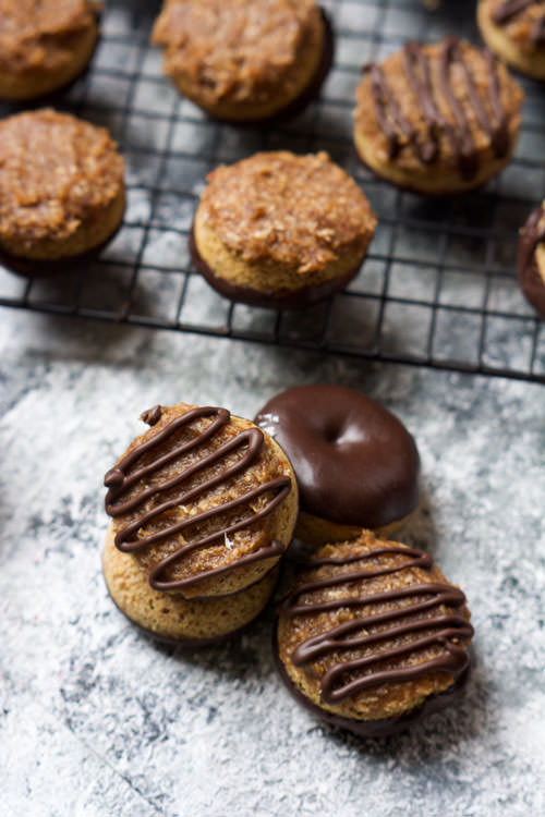 Mini Baked Samoa Donuts with 5 Minute Caramel Sauce | The Housewife in Training Files