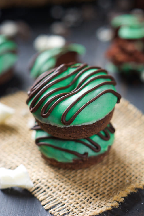 Mini Thin Mint Donuts | The Housewife in Training Files
