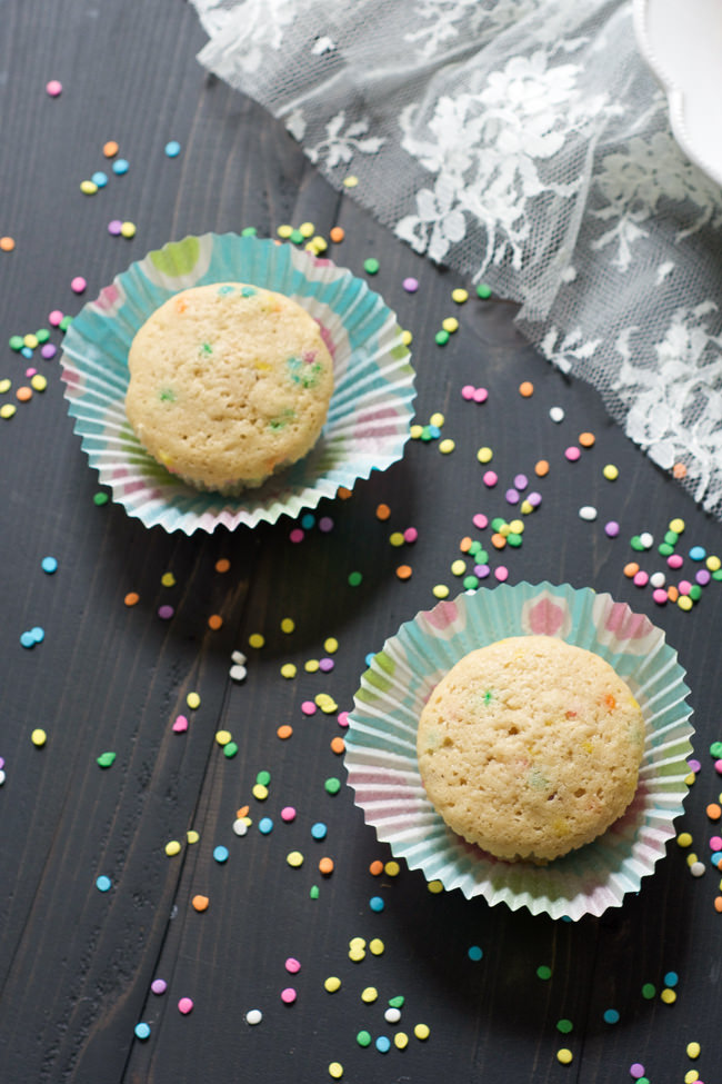 For those times when you get a cupcake craving and have no need for a whole batch! These Greek Yogurt Funfetti Cupcakes are skinny so no worries if you eat them both!
