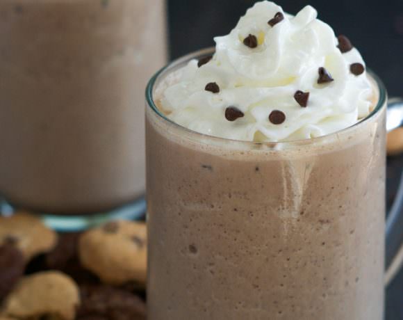 Indulge this Skinny Double Chocolate Chip Cookies and Cream Frappuccino for dessert to enjoy cookies a milkshake all in one sip!
