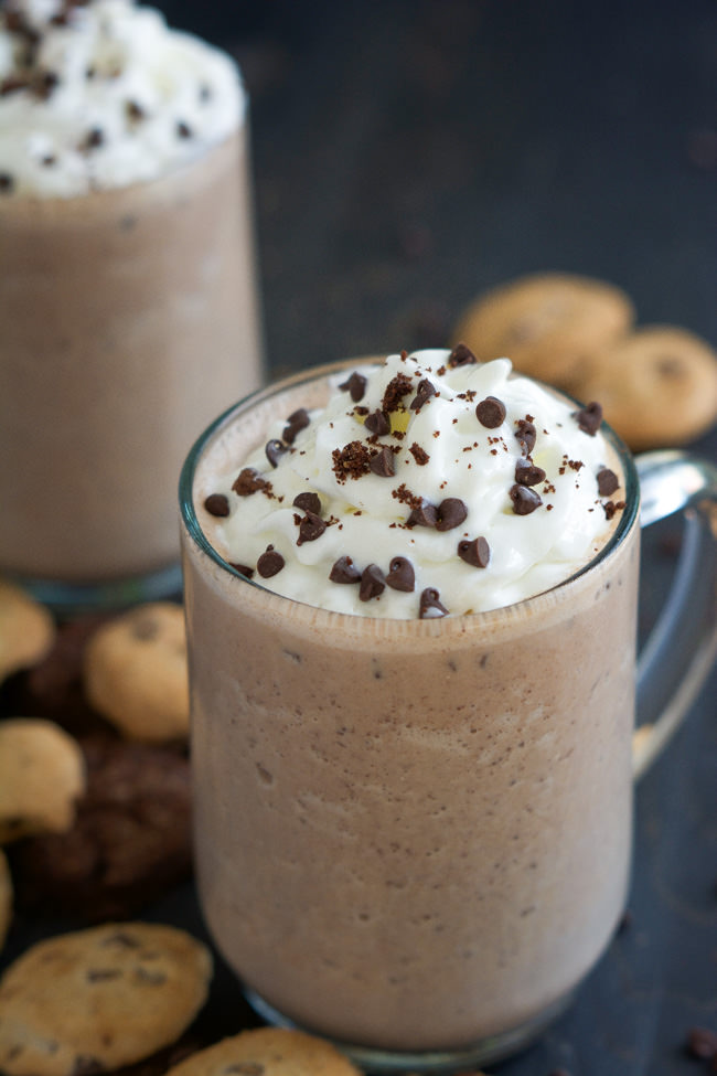 Indulge this Skinny Double Chocolate Chip Cookies and Cream Frappuccino for dessert to enjoy cookies and a milkshake all in one sip!