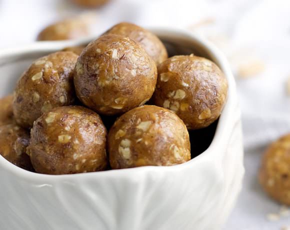 A good for you snack made with wholesome ingredients and have all the flavors of fall! Pumpkin Pie Cookie Dough Energy Balls will help curb your craving for sweets, yet are healthy for you!