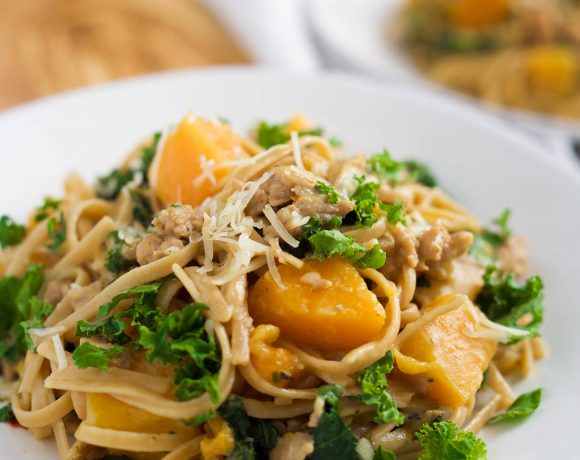 Butternut Squash Linguine Pasta is filled with whole wheat pasta, sweet Italian turkey sausage, kale, butternut squash and brought together with creamy gruyere cheese! A perfect fall dinner.