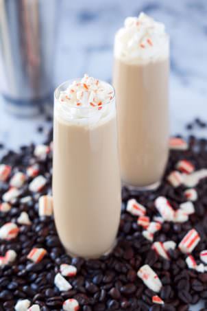 This Peppermint Mocha White Russian is a festive cocktail! The classic drink with a peppermint and chocolate twist!