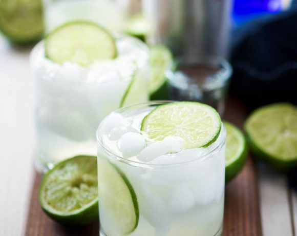 Skinny Champagne Margarita's combine two classic beverages in one bubbly drink! A light and refreshing margarita is topped with champagne for an easy and fun twist on the classic!