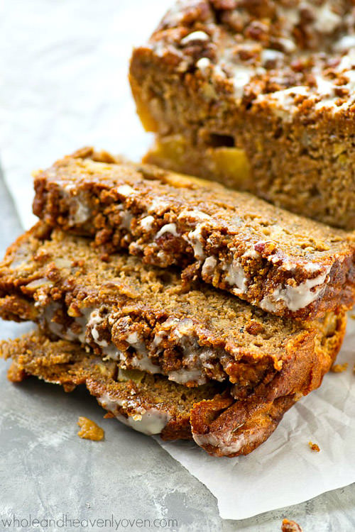  Studded with tender apple pieces and covered with tons of buttery streusel and glaze, this fall-style banana bread is so addicting, you might eat the entire loaf by yourself!